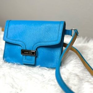 NWOT MICHAEL KORS ENVELOPE SMALL LEATHER BELT BAG, 551640